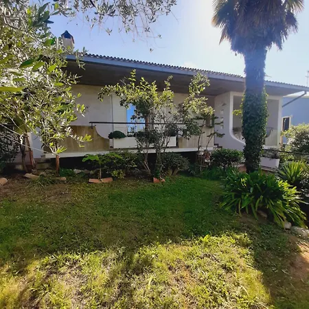 Villa In Collina Vista Mare